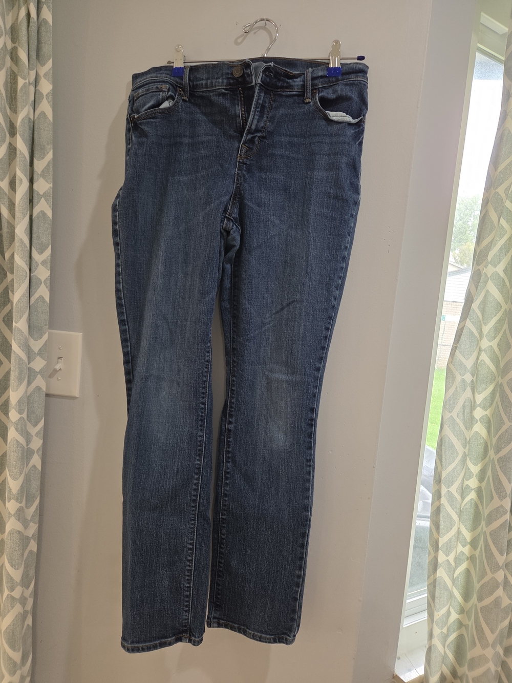 Classic Women's Dark Blue Straight Jeans